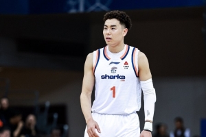 打得可以!李添荣替补5中3轻松拿下9分2板 正负值+15