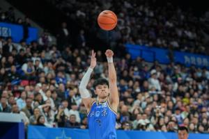 正负值+36！曾凡博14中8拿到19分7板 另有2助2断