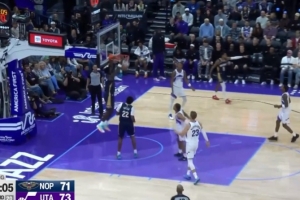 轰出一波21-6！锡安空接暴扣扳平比分 爵士被迫喊下暂停