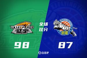 🏀辽宁击退新疆喜迎4连胜 库珀27+5+11 克里斯19+8 辛普森33分